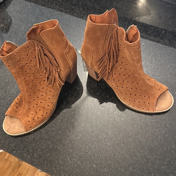 TOMS Suede Saddle open toe bootie - Picture 3 of 3